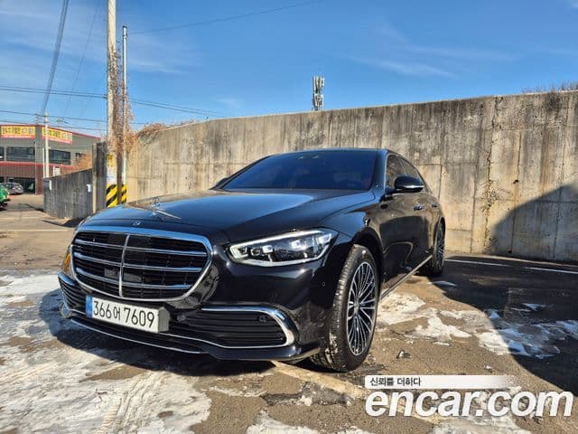 Mercedes-Benz S-Class W223 3