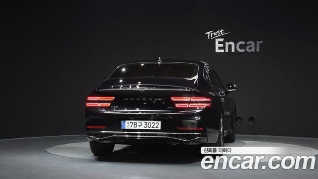 Genesis G80 (RG3) 3