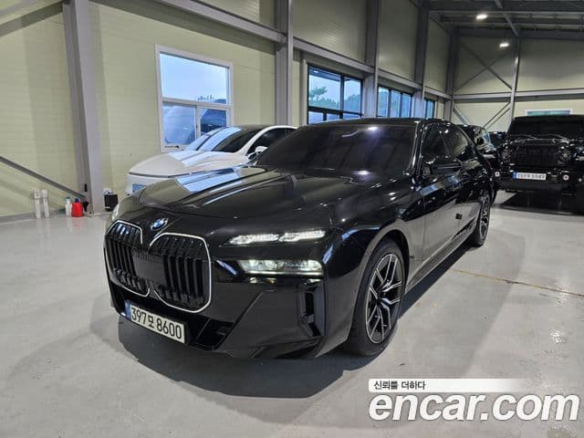 BMW 7 Series (G70)