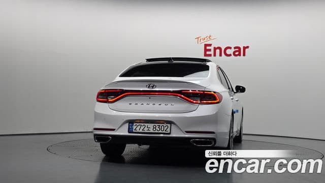 Hyundai Grandeur IG 4