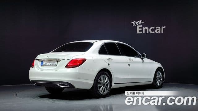 Mercedes-Benz C-Class W205 2