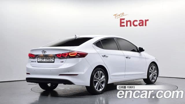 Hyundai Avante AD 2
