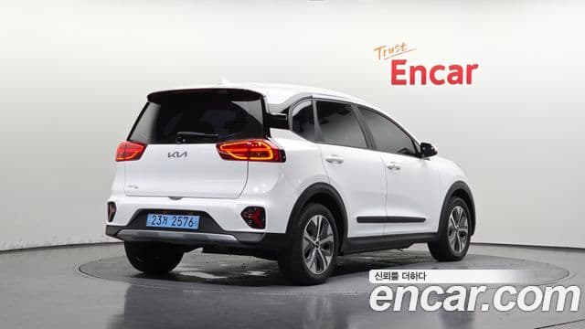 Kia Niro Plus 2