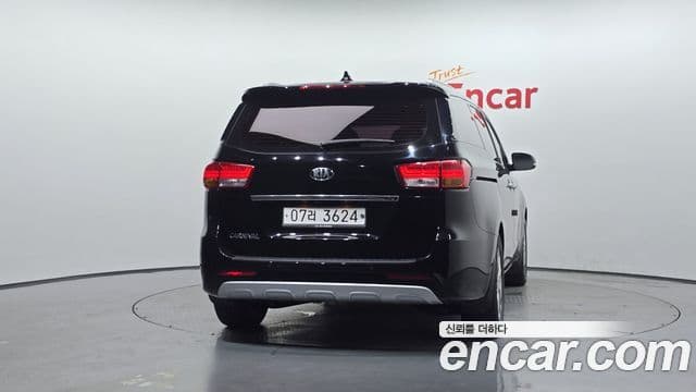 Kia All New Carnival 4