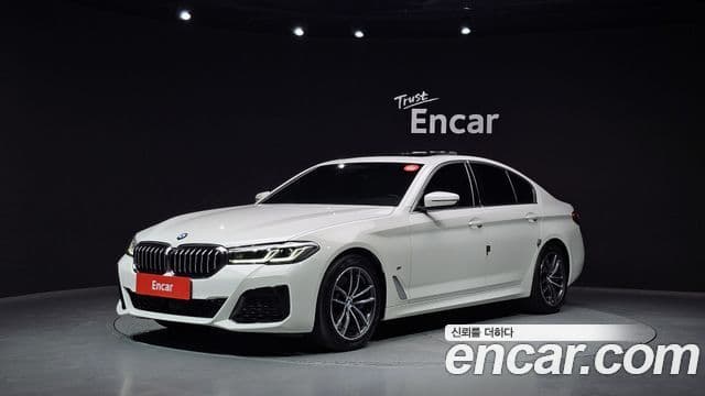 BMW 5 Series (G30)