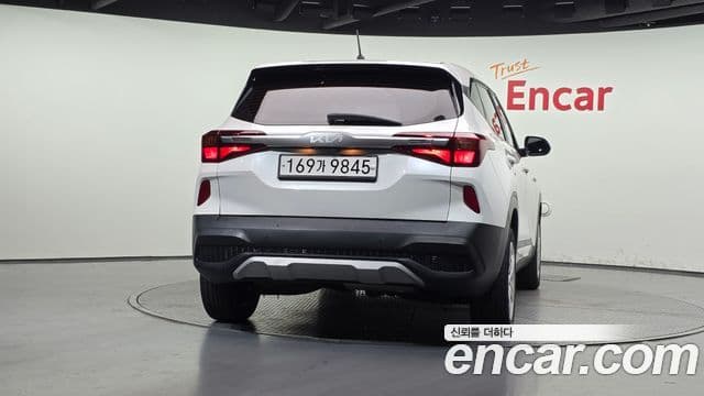 Kia Seltos 4