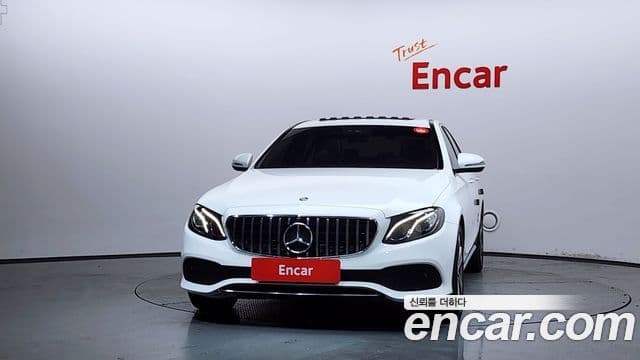 Mercedes-Benz E-Class W213 3