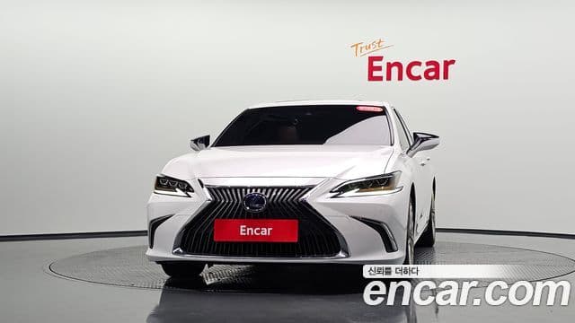 Lexus ES300h 7th Gen 3