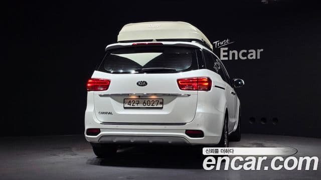 Kia The New Carnival 4