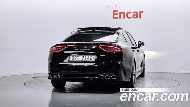 Kia Stinger 4