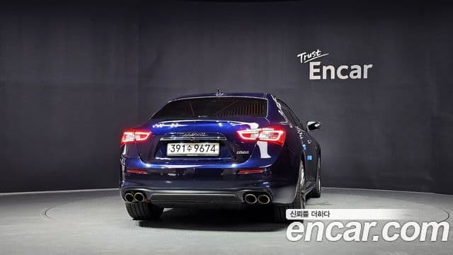 Maserati Ghibli 4