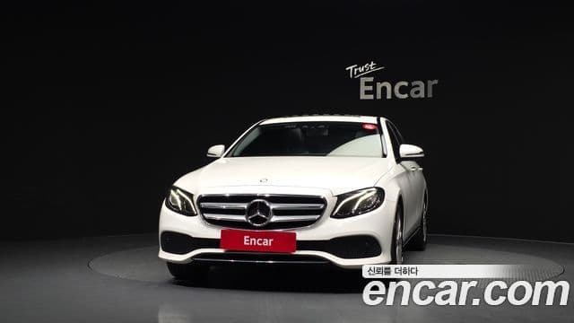 Mercedes-Benz E-Class W213 3