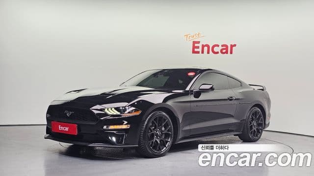 Ford Mustang 1
