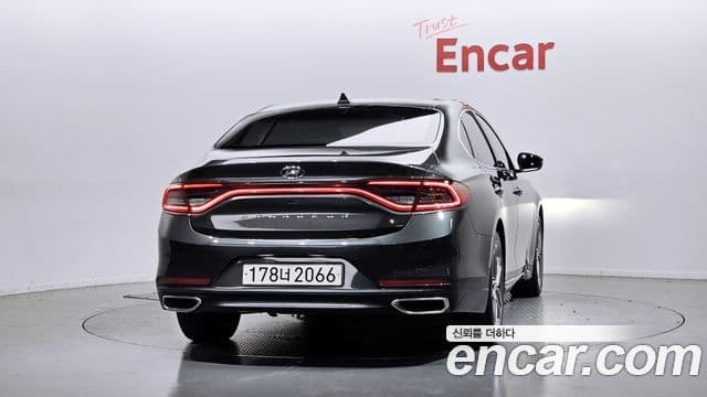 Hyundai Grandeur IG 4
