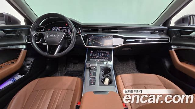 Audi A6 (C8) 4