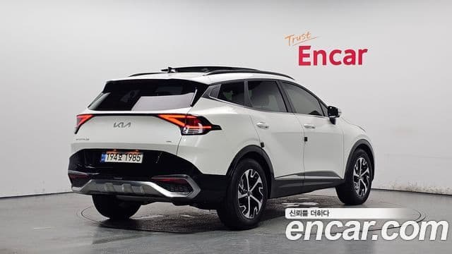 Kia Sportage 5th Gen Hybrid 2