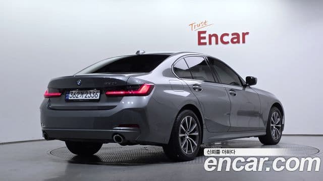 BMW 3 Series (G20) 2