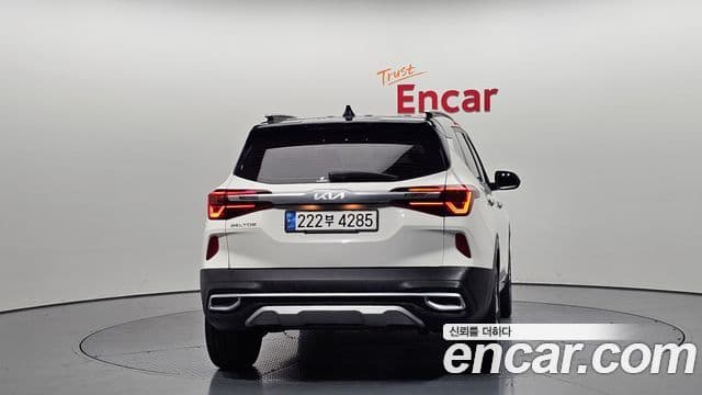 Kia Seltos 4