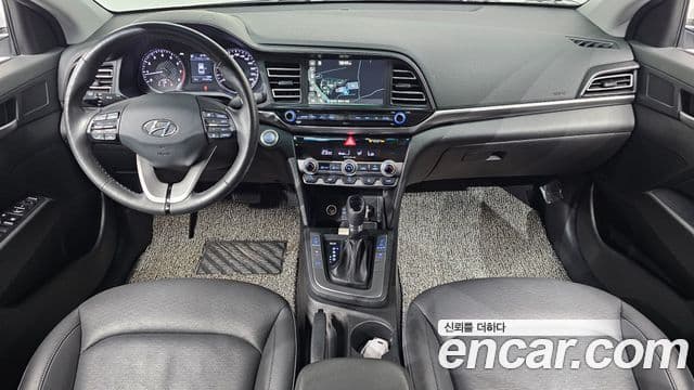 Hyundai The New Avante AD 4