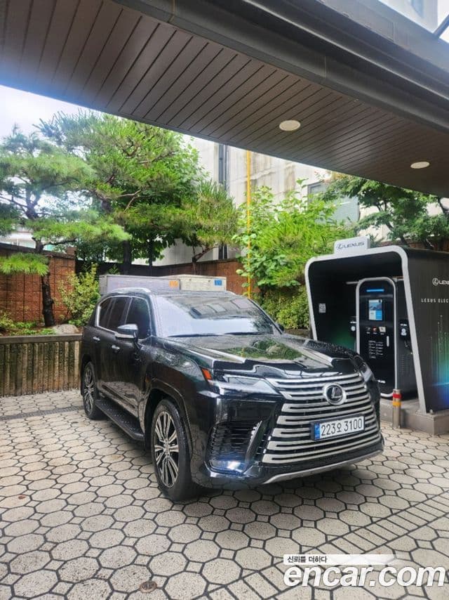 Lexus LX 4th Gen 1