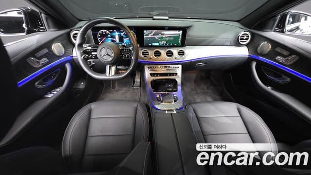Mercedes-Benz E-Class W213 4