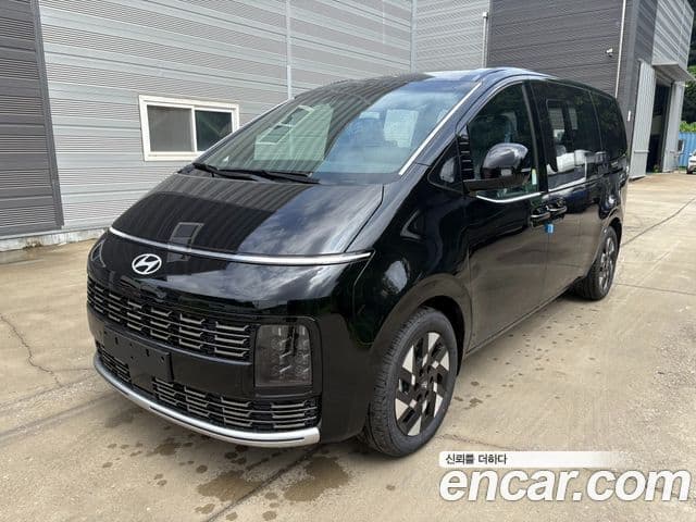 Hyundai The New Staria