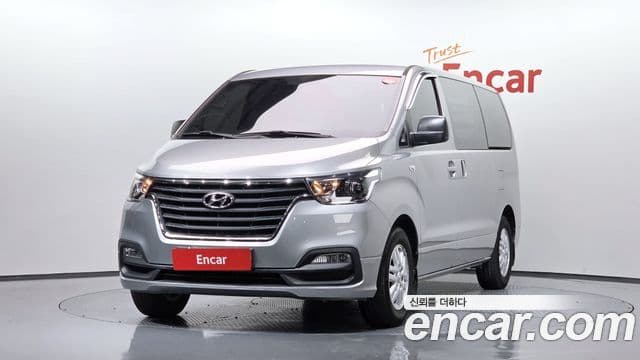 Hyundai The New Grand Starex