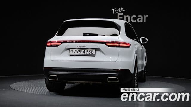 Porsche Cayenne (PO536) 3
