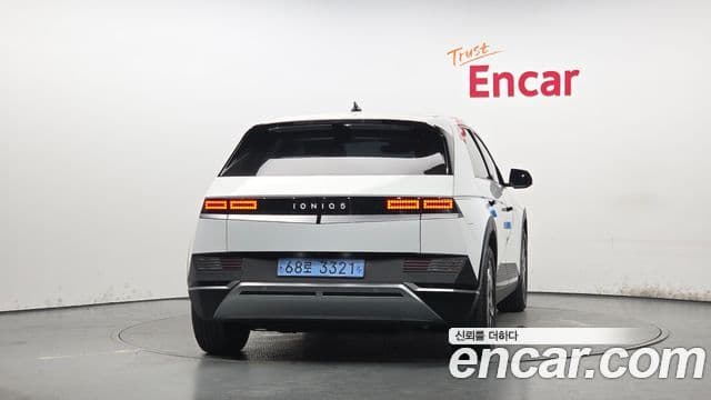 Hyundai Ioniq 5 4
