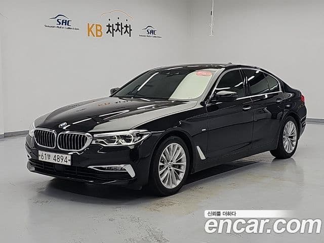 BMW 5 Series (G30)