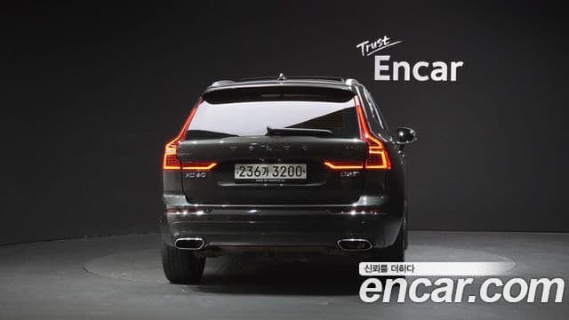 Volvo XC60 2nd Gen 4