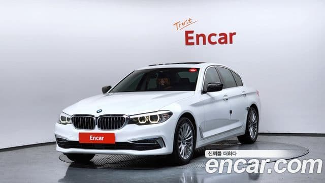 BMW 5 Series (G30)