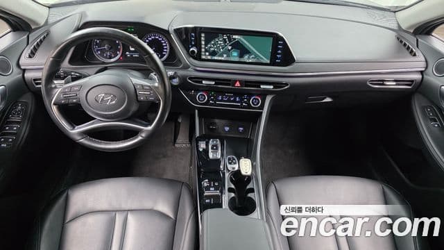 Hyundai Sonata (DN8) 4