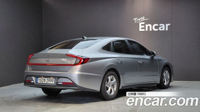 Hyundai Sonata (DN8) 2