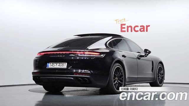Porsche Panamera (971) 2