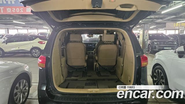 Kia All New Carnival 4
