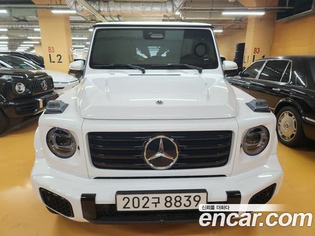 Mercedes-Benz G-Class W465 1