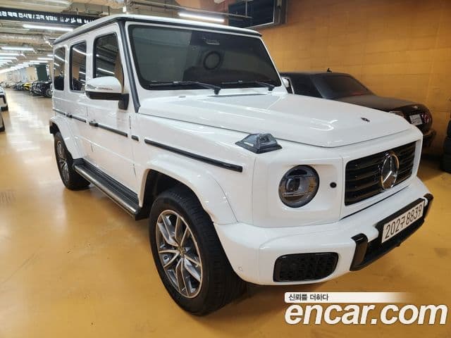Mercedes-Benz G-Class W465 3