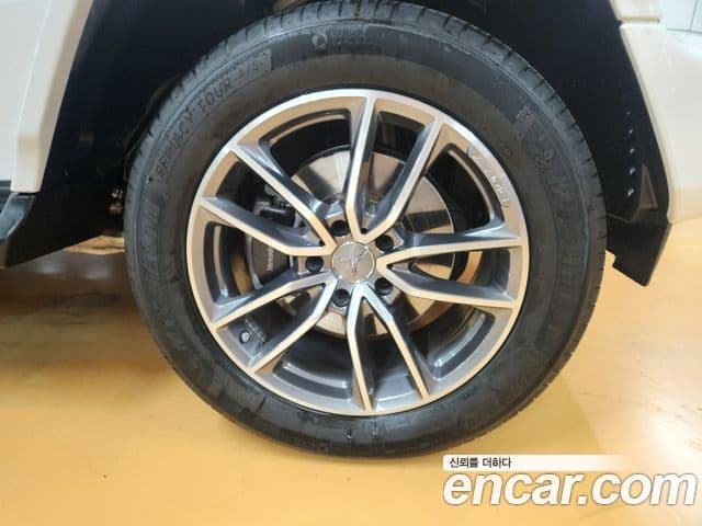 Mercedes-Benz G-Class W465 4