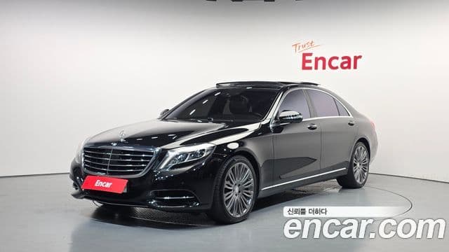 Mercedes-Benz S-Class W222