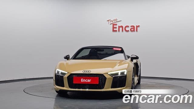 Audi R8 (4S) 2