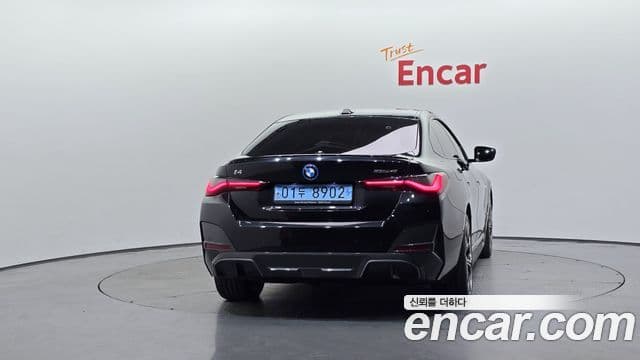BMW i4 4
