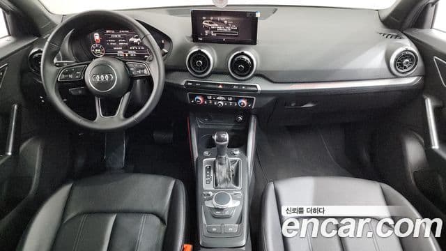 Audi Q2 4
