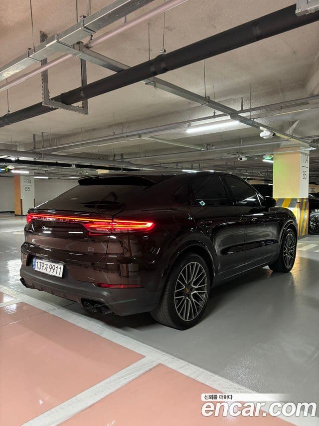 Porsche Cayenne (PO536) 2