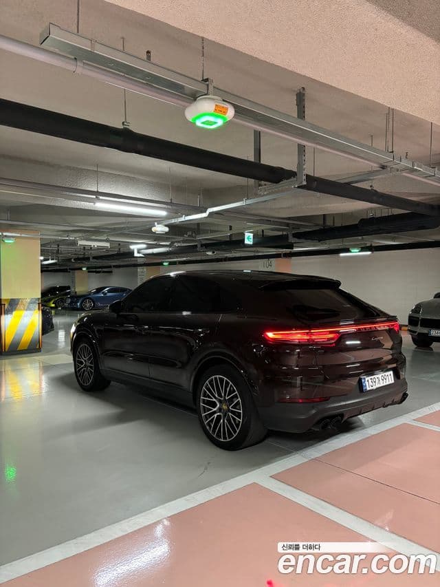 Porsche Cayenne (PO536) 4