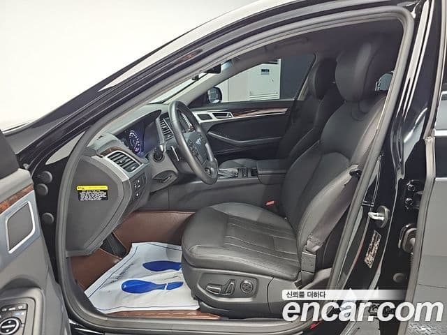 Hyundai Genesis DH 4