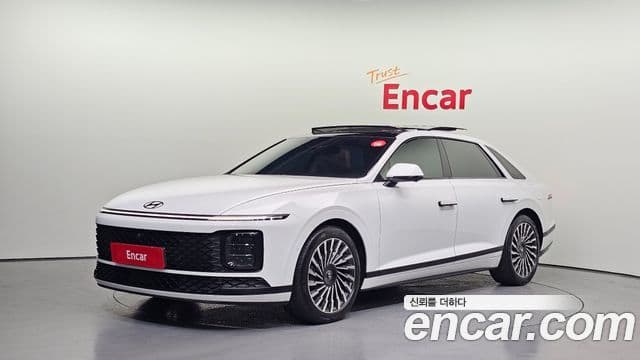 Hyundai Grandeur Hybrid (GN7)
