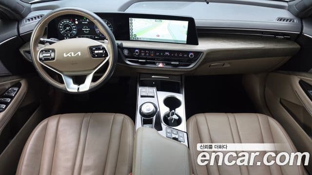 Kia K8 4