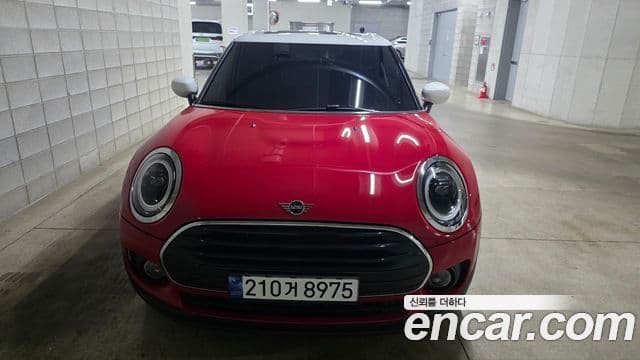 MINI Cooper Clubman 4