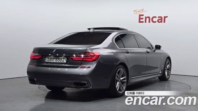 BMW 7 Series (G11) 2